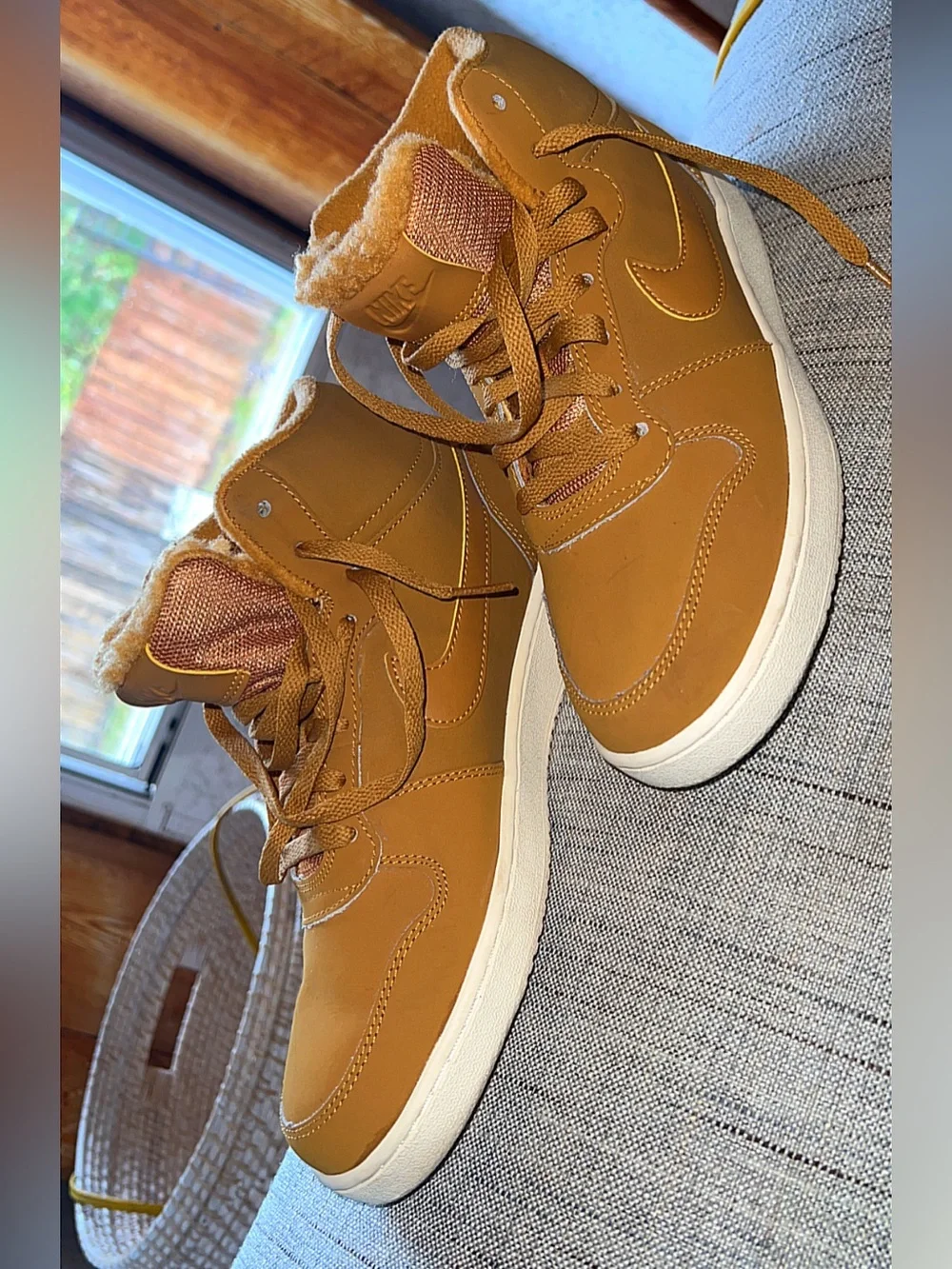 Nike Air Force 1 High Wheat/Flax – Talla 8